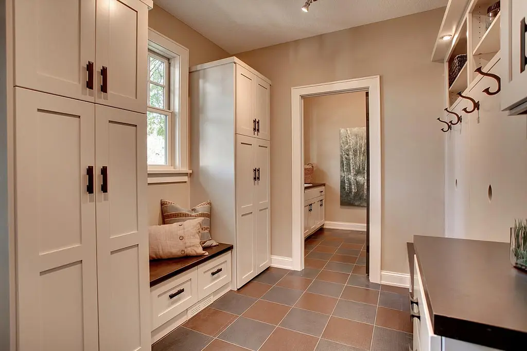 mudroom