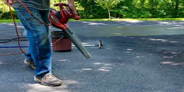 Cleaning Your Driveway